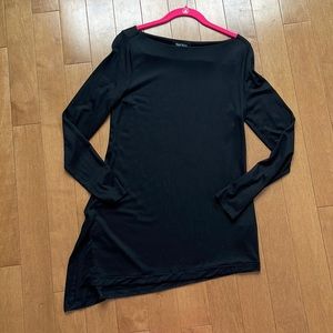 NWOT White House Black Market Asymmetrical Tunic Top in Medium